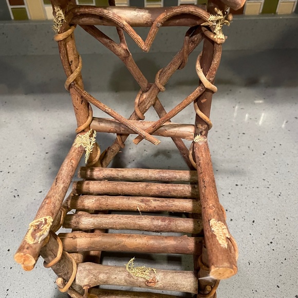 Vintage twig ornamental chair decorations with birdhouse and birds nest - Picture 4 of 7